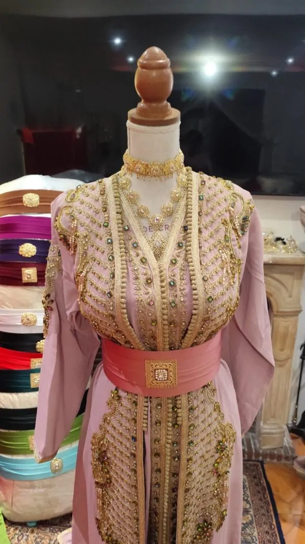 Neuer gefütterter marokkanischer Kaftan – zweiteilige Takchita — photo 2
