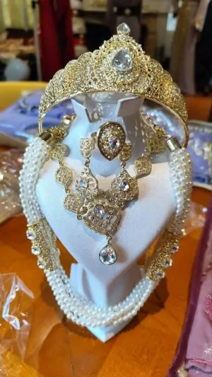 parure de bijoux neuve