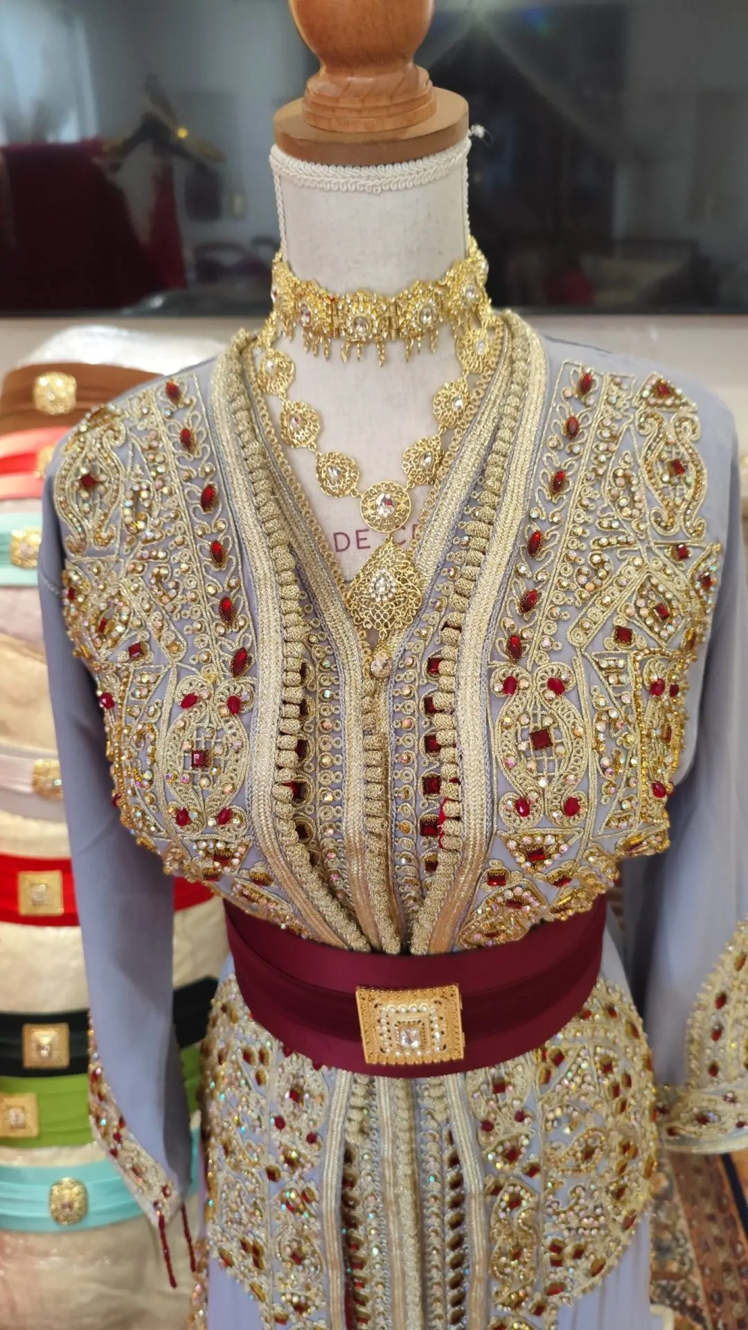 caftan marocain neuf doublé _ takchita deux pièces – Image 4