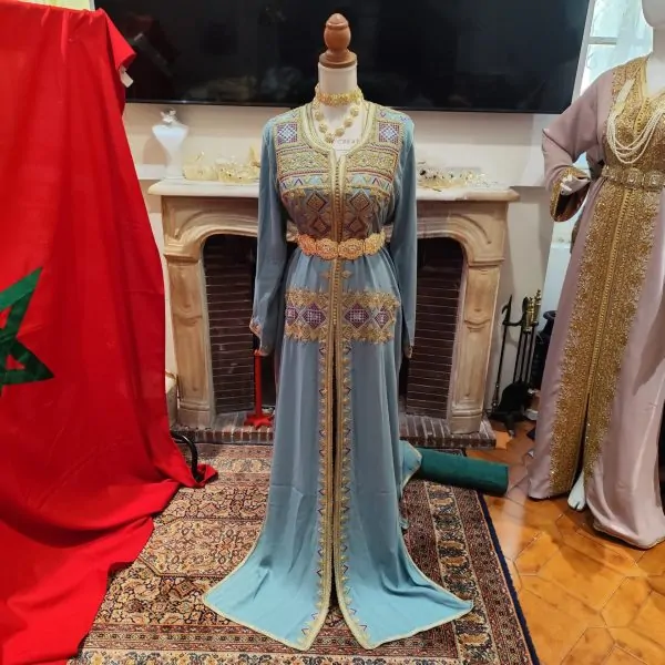 Gebrauchter marokkanischer Kaftan — photo 9