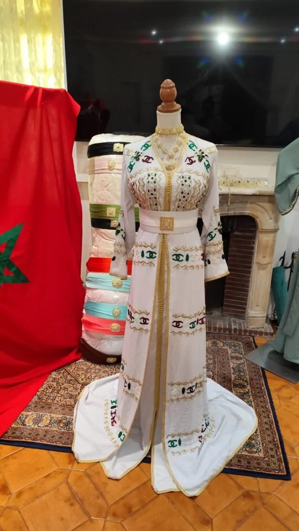 Gebrauchter marokkanischer Kaftan, große Größe — photo 4