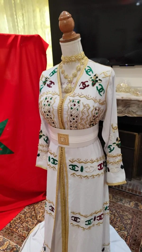 Gebrauchter marokkanischer Kaftan, große Größe — photo 3