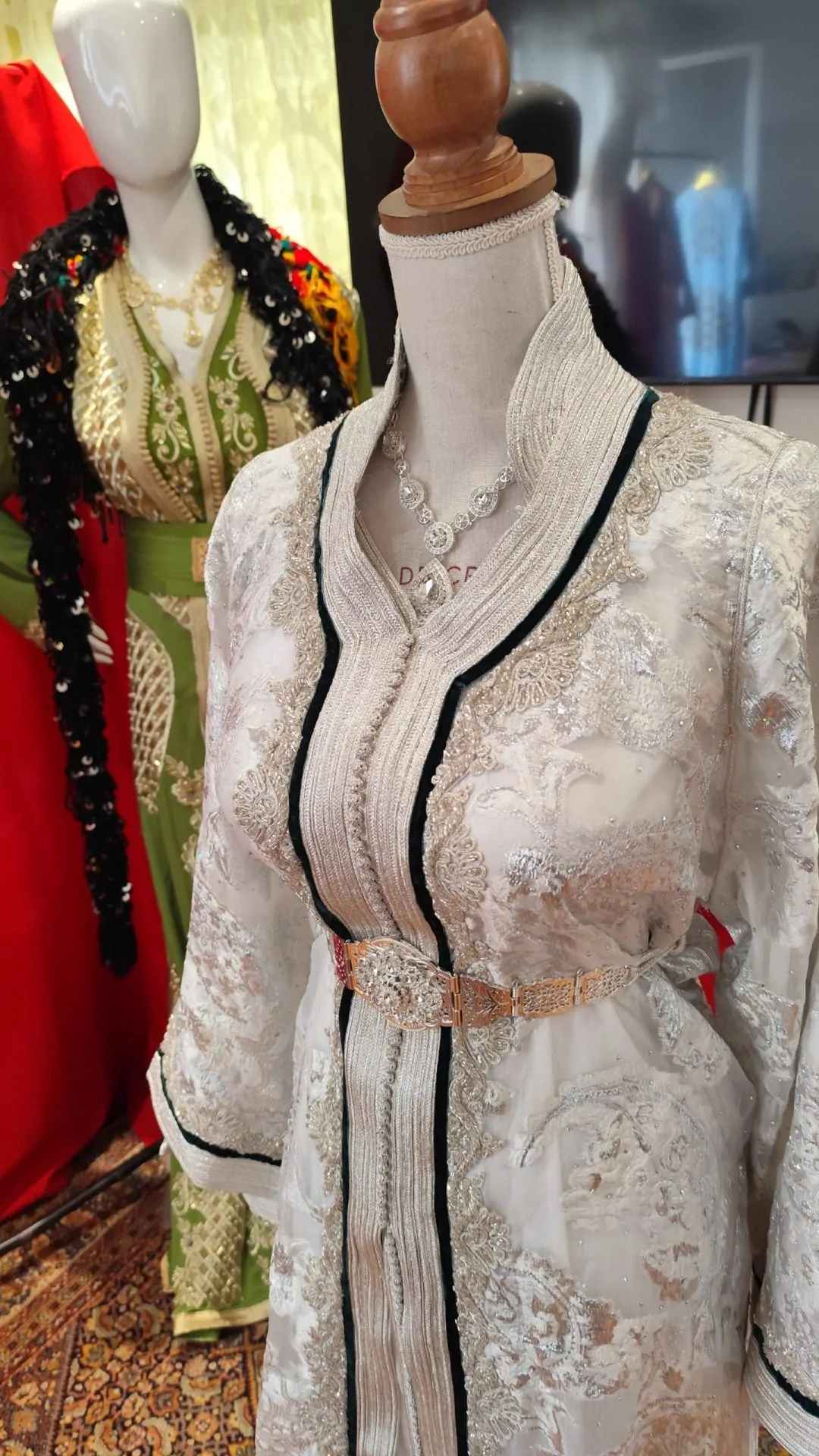caftan marocain très bon état – Image 9
