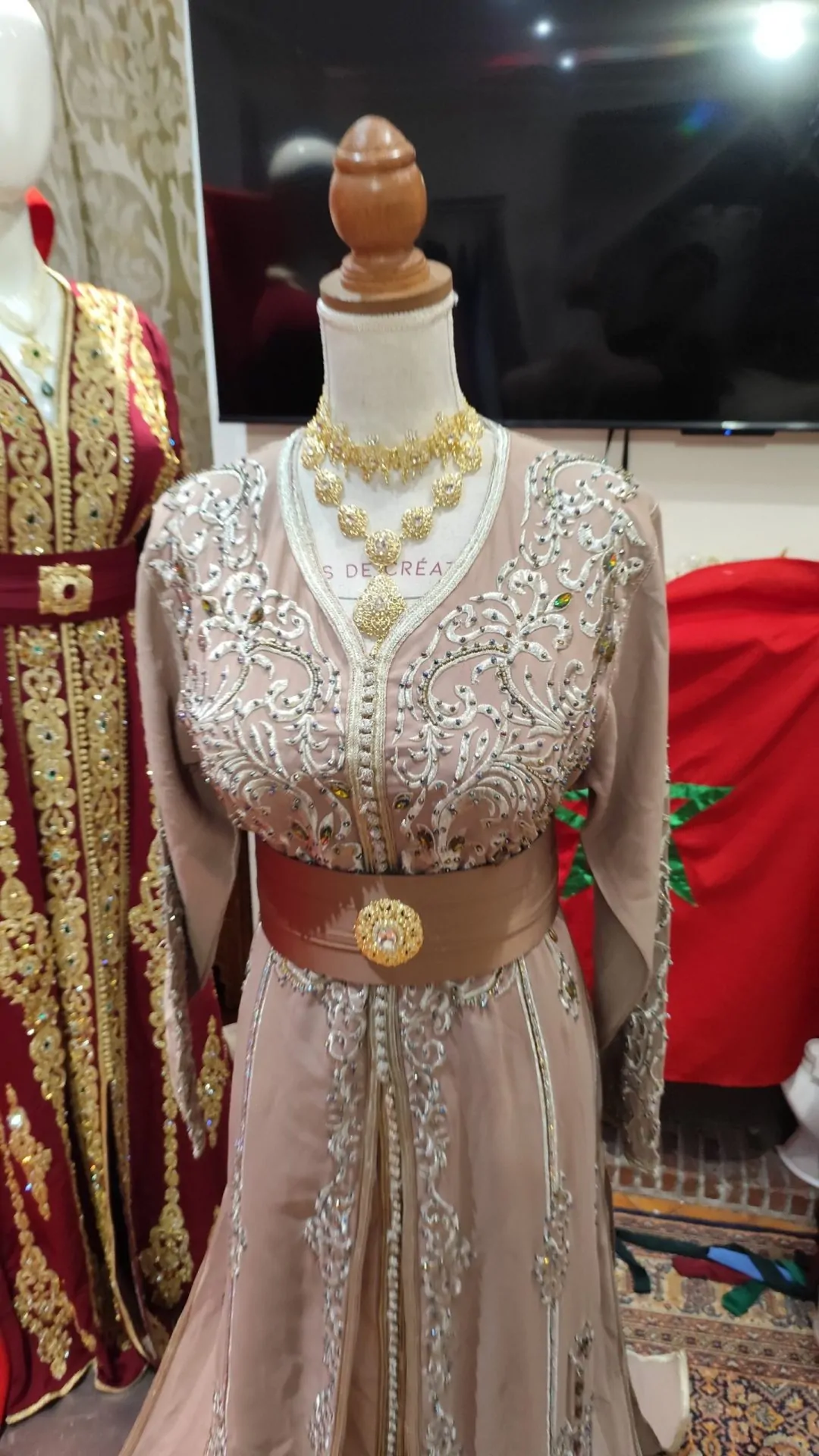 caftan marocain d'occasion – Image 2