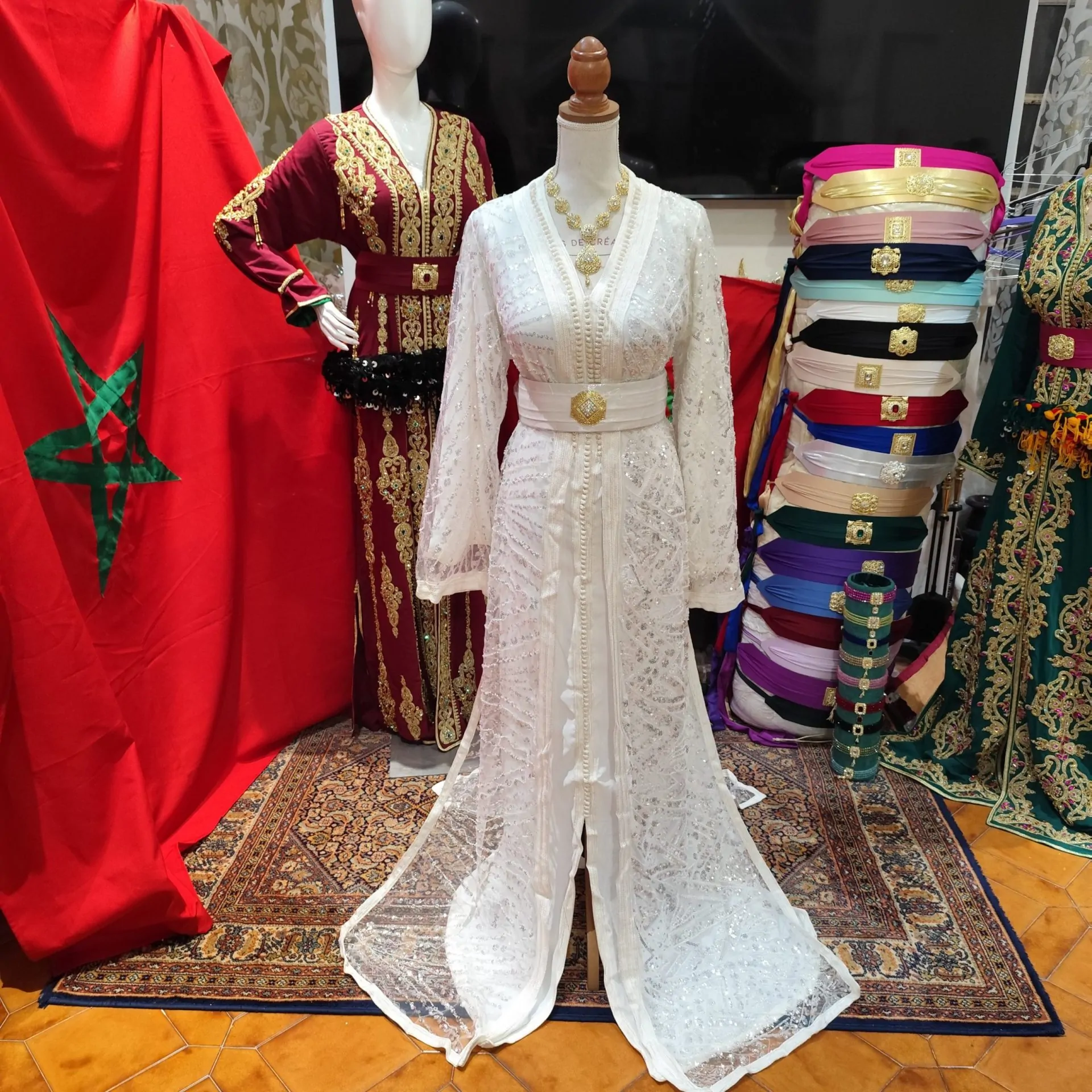 caftan marocain avec ceinture - takchita deux pièces