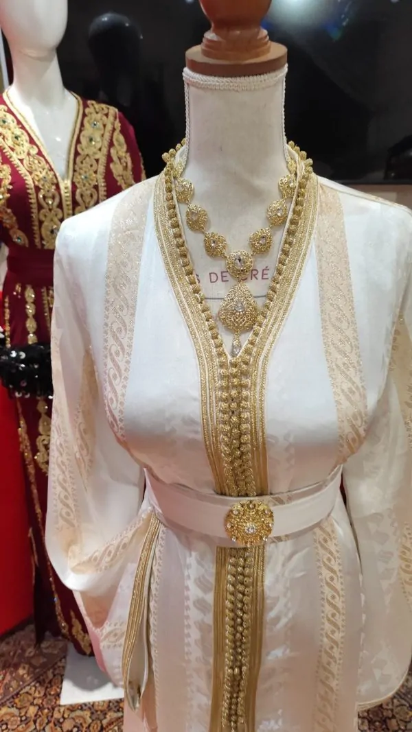 Neuer marokkanischer Kaftan, mit Lieferung — photo 10
