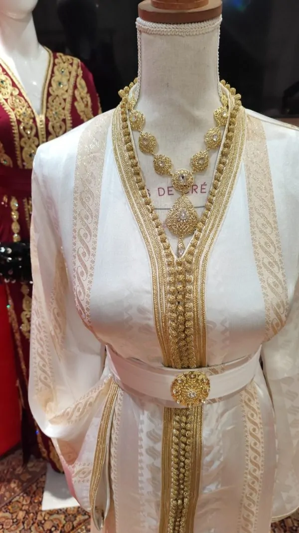 Neuer marokkanischer Kaftan, mit Lieferung — photo 4