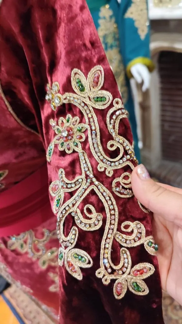 Gebrauchter marokkanischer Kaftan — photo 9