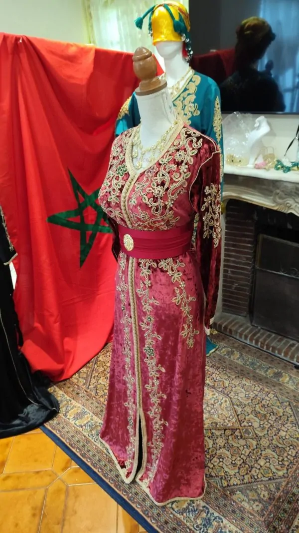 Gebrauchter marokkanischer Kaftan — photo 3