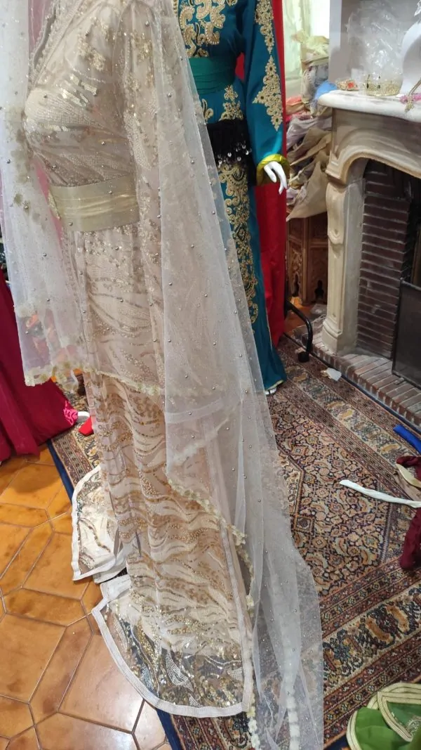 Velo da sposa nuovo, 2m — photo 4