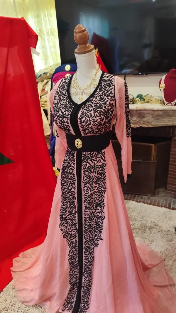 Second-hand Moroccan caftan — photo 2