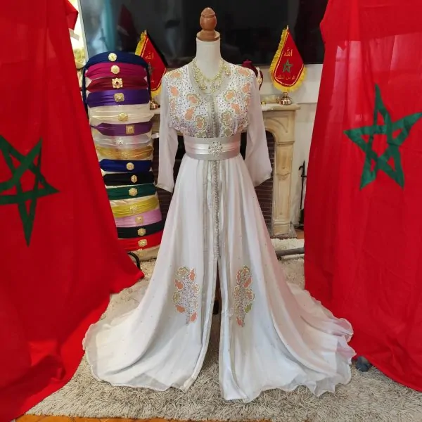 Second-hand Moroccan caftan — photo 11