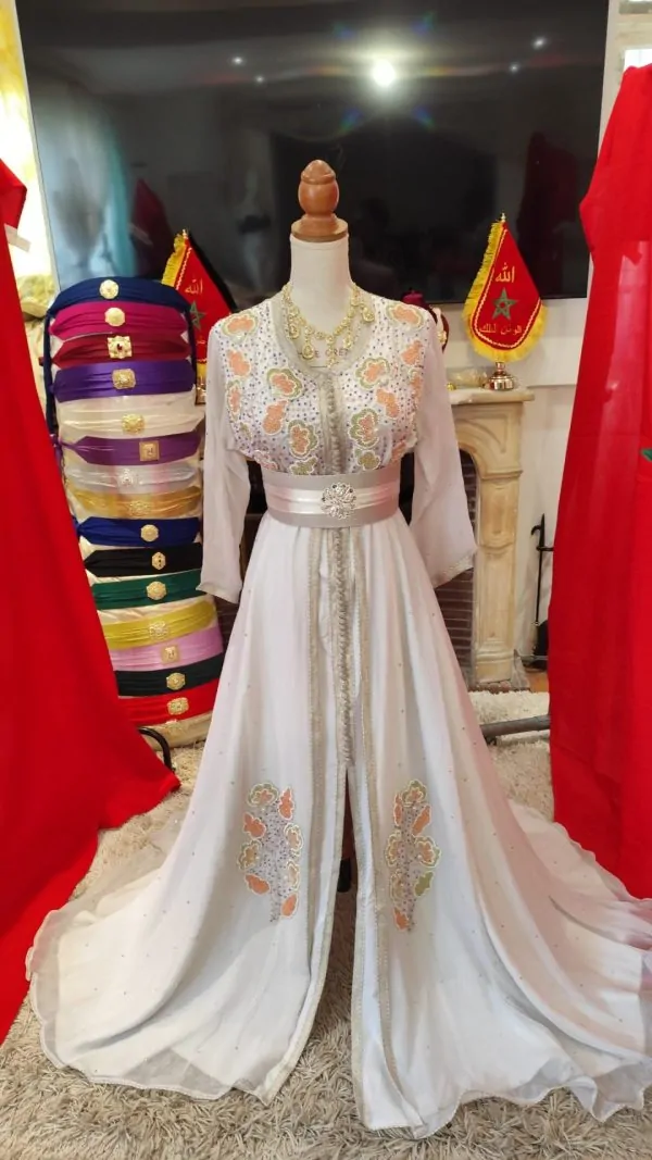 Second-hand Moroccan caftan — photo 6