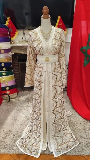 قفطان مغربي جديد