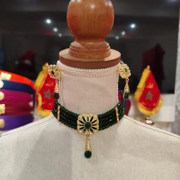 طقم مجوهرات جديد
