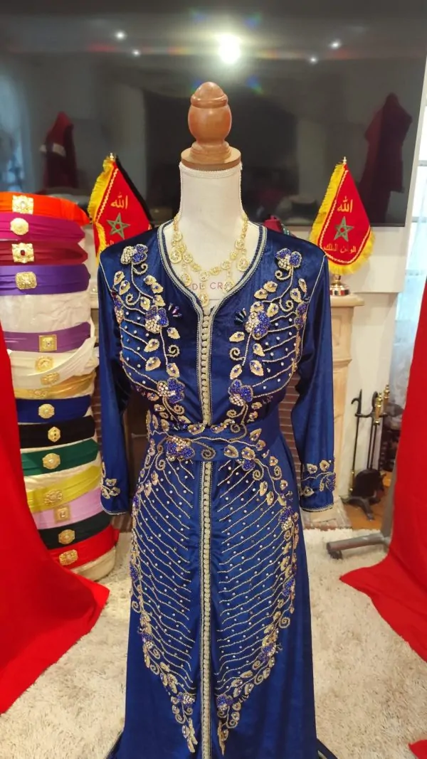 Second-hand Moroccan caftan with belt — photo 14
