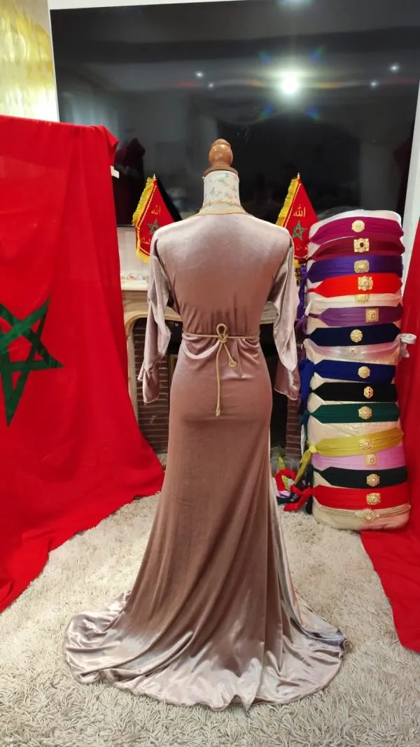 Gebrauchter marokkanischer Kaftan, wie neu — photo 6