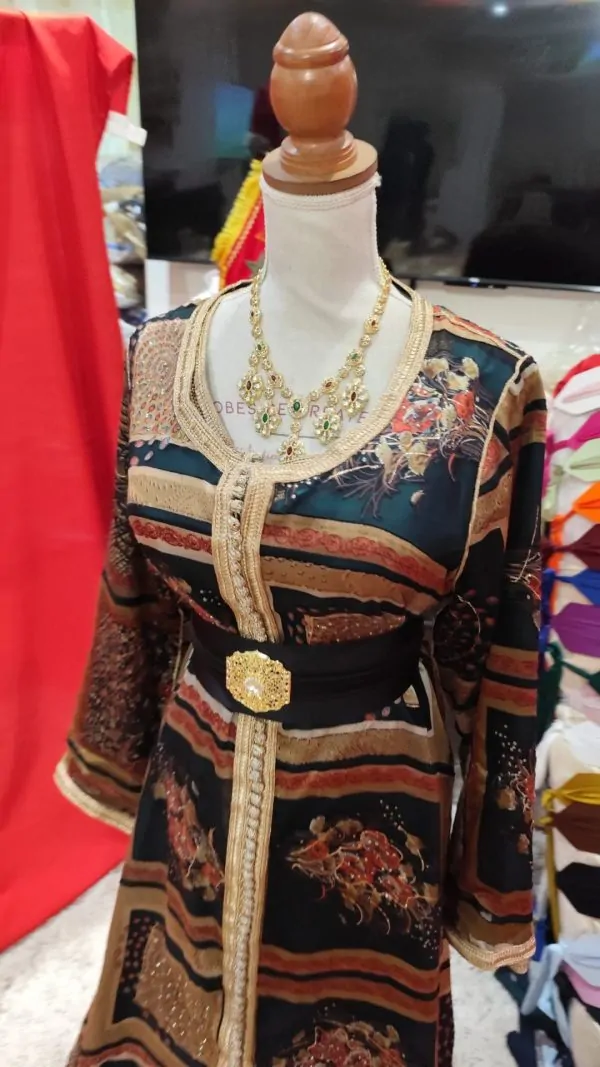 caftan marocain d occasion — photo 4