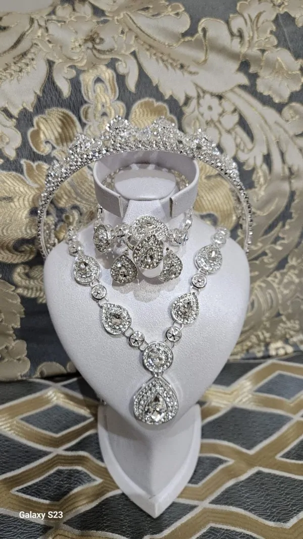 Conjunto de joyas nuevo — photo 2