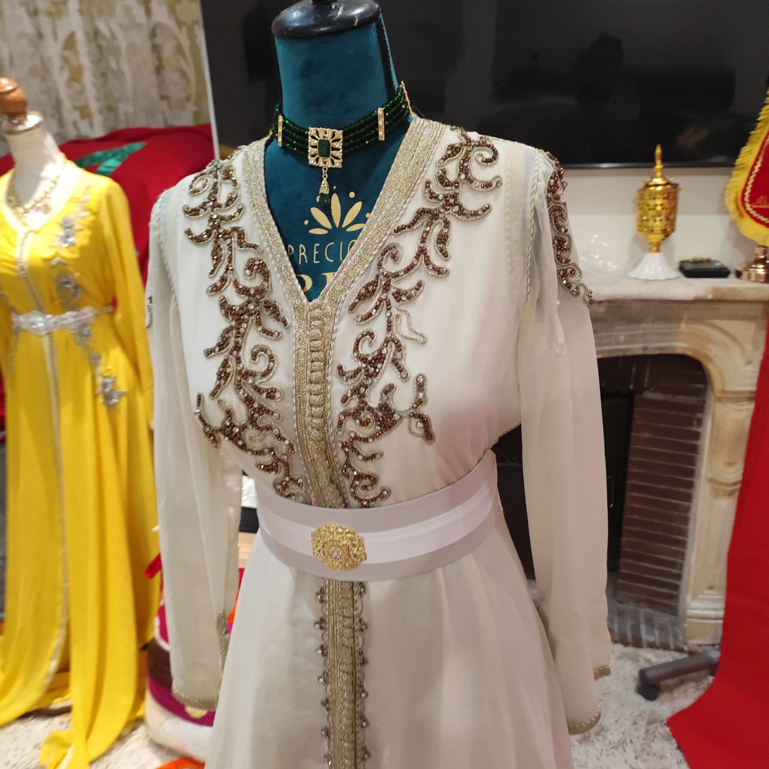caftan marocain d occasion avec ceinture – Image 11