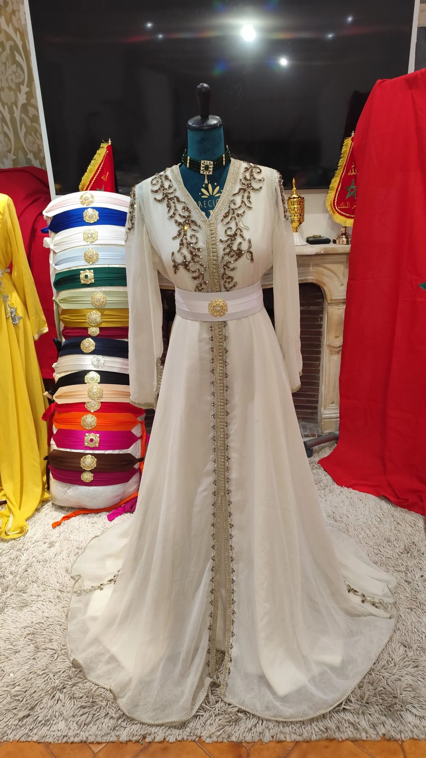 caftan marocain d occasion avec ceinture – Image 5