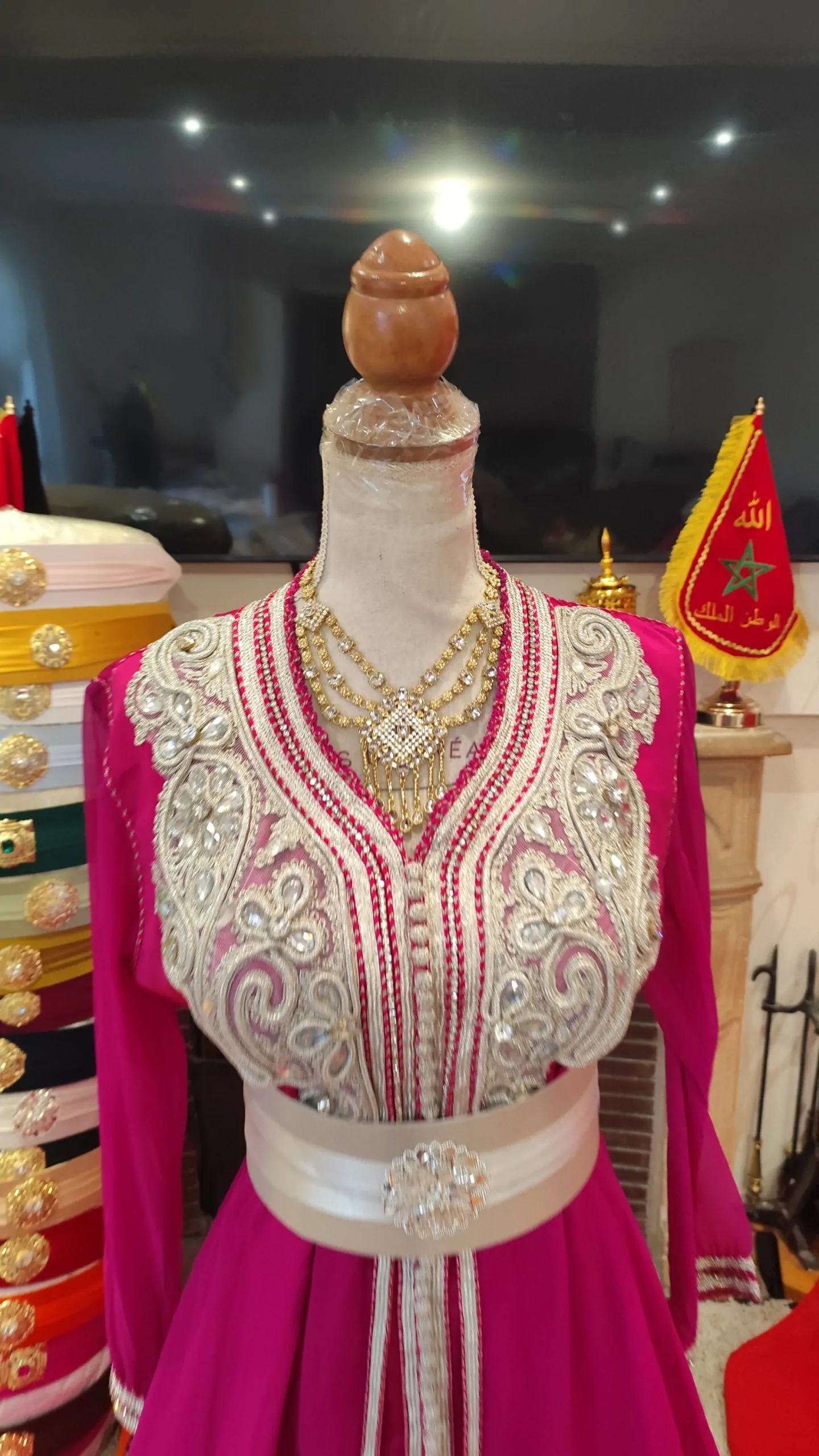 caftan marocain d occasion porté une fois – Image 4