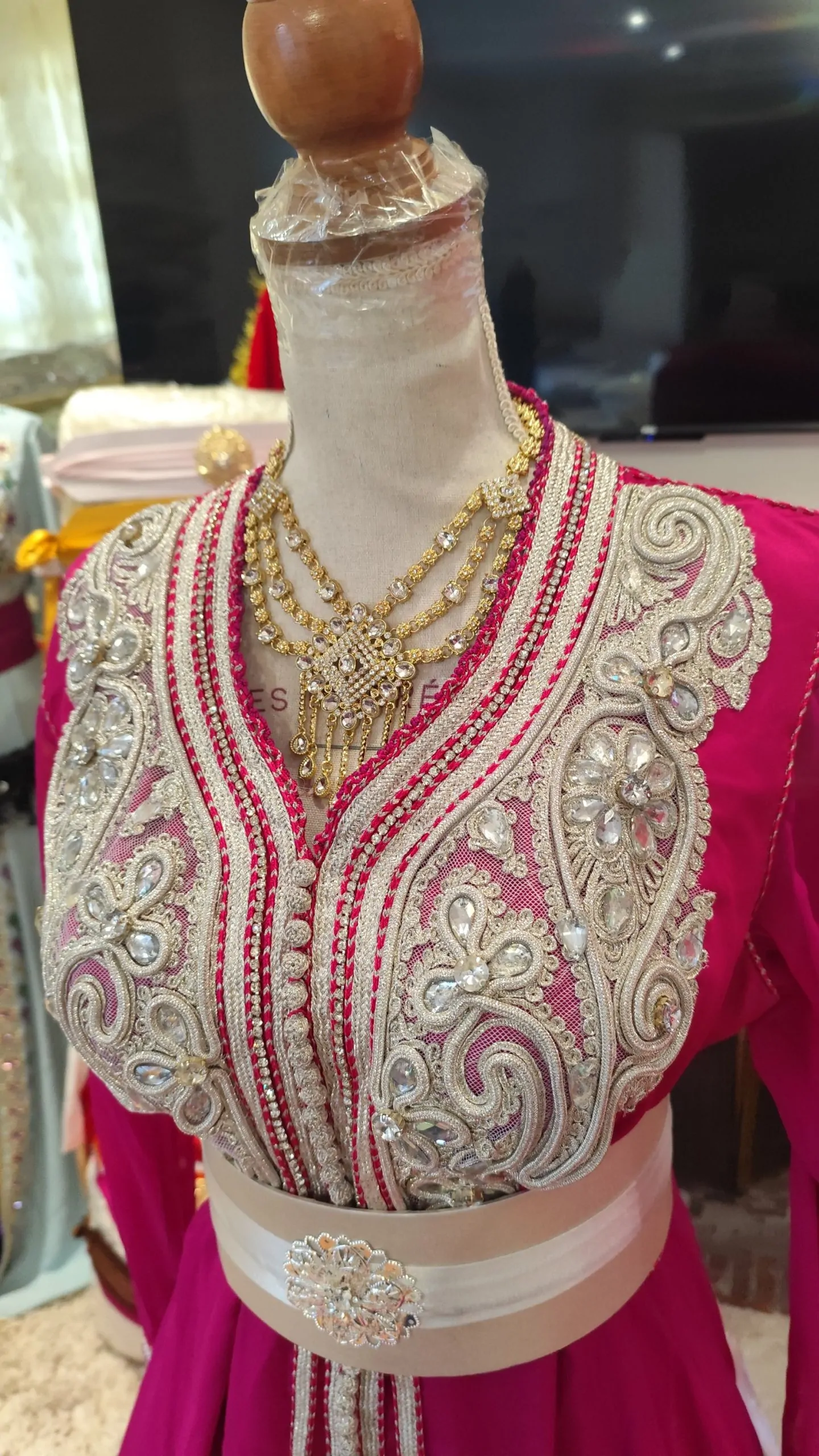 caftan marocain d occasion porté une fois – Image 9