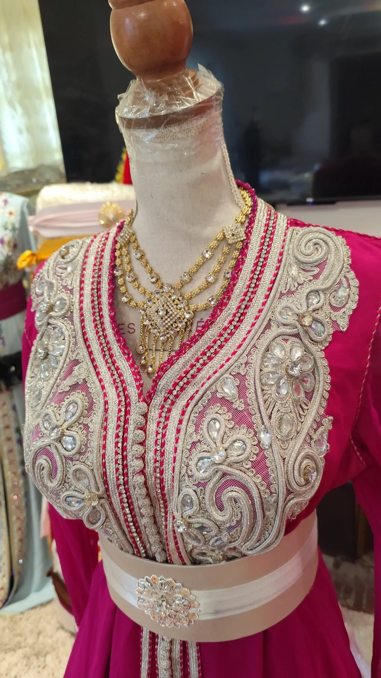 caftan marocain d occasion porté une fois – Image 10