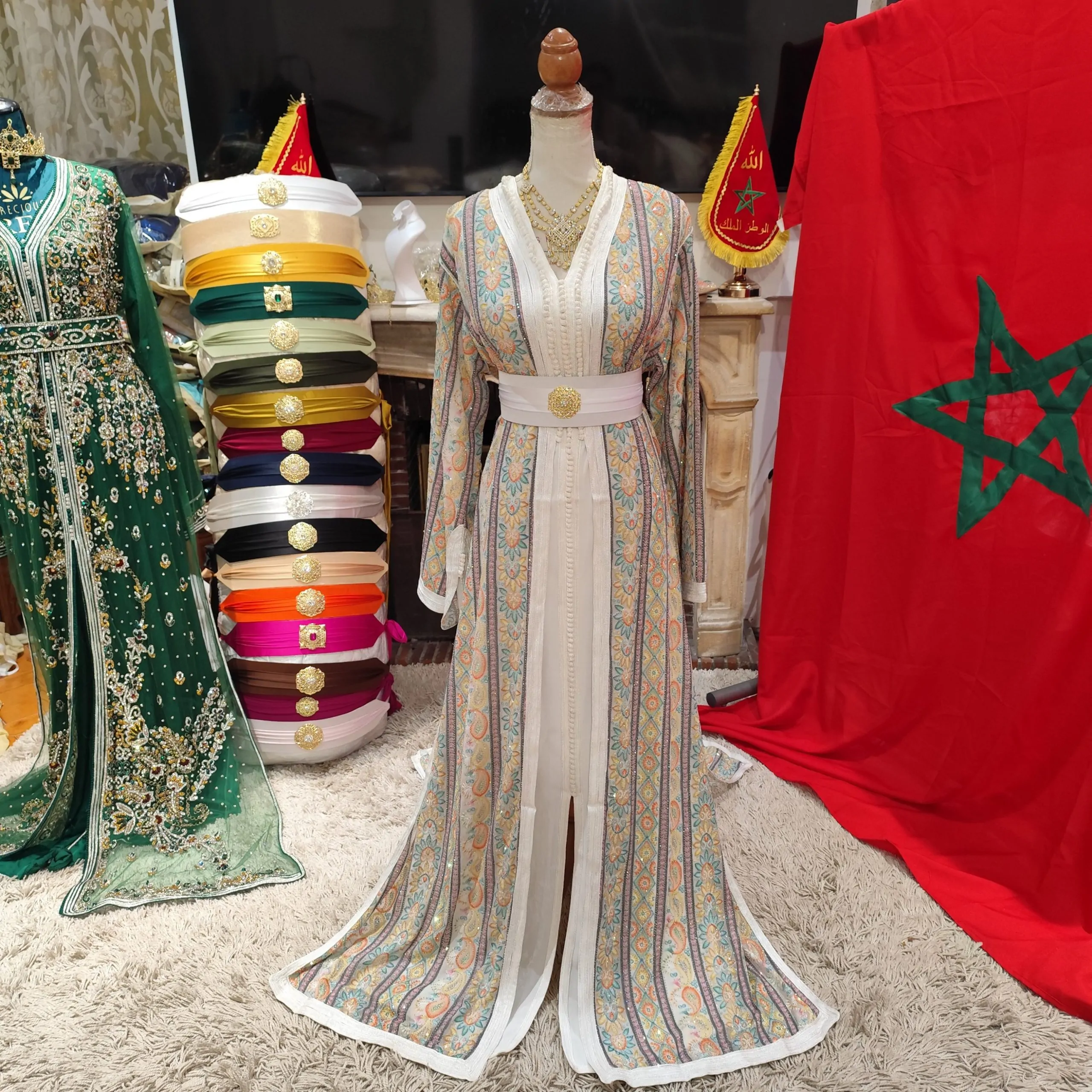 caftan marocain grande taille 65cm