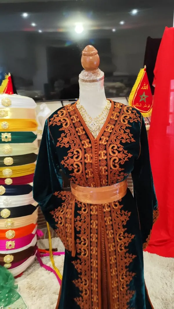 Caftano marocchino nuovo con cintura — photo 11
