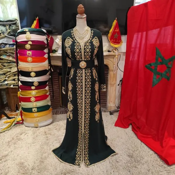caftan marocain d occasion doublé — photo 9