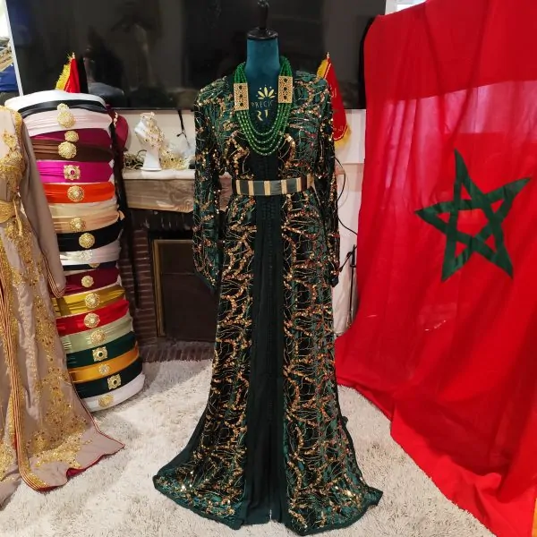 caftan marocain neuf avec ceinture
