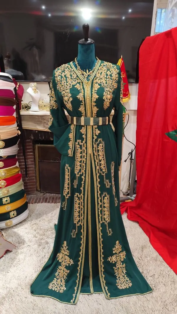 caftan marocain porté une fois avec ceinture — photo 12