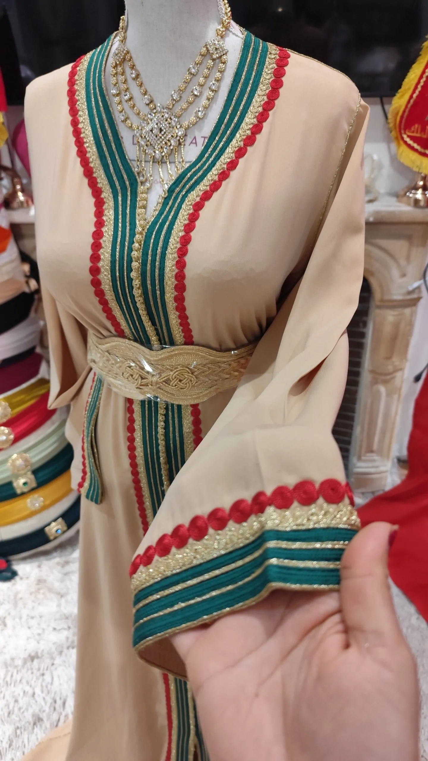 2 caftan marocain d occasion – Image 16