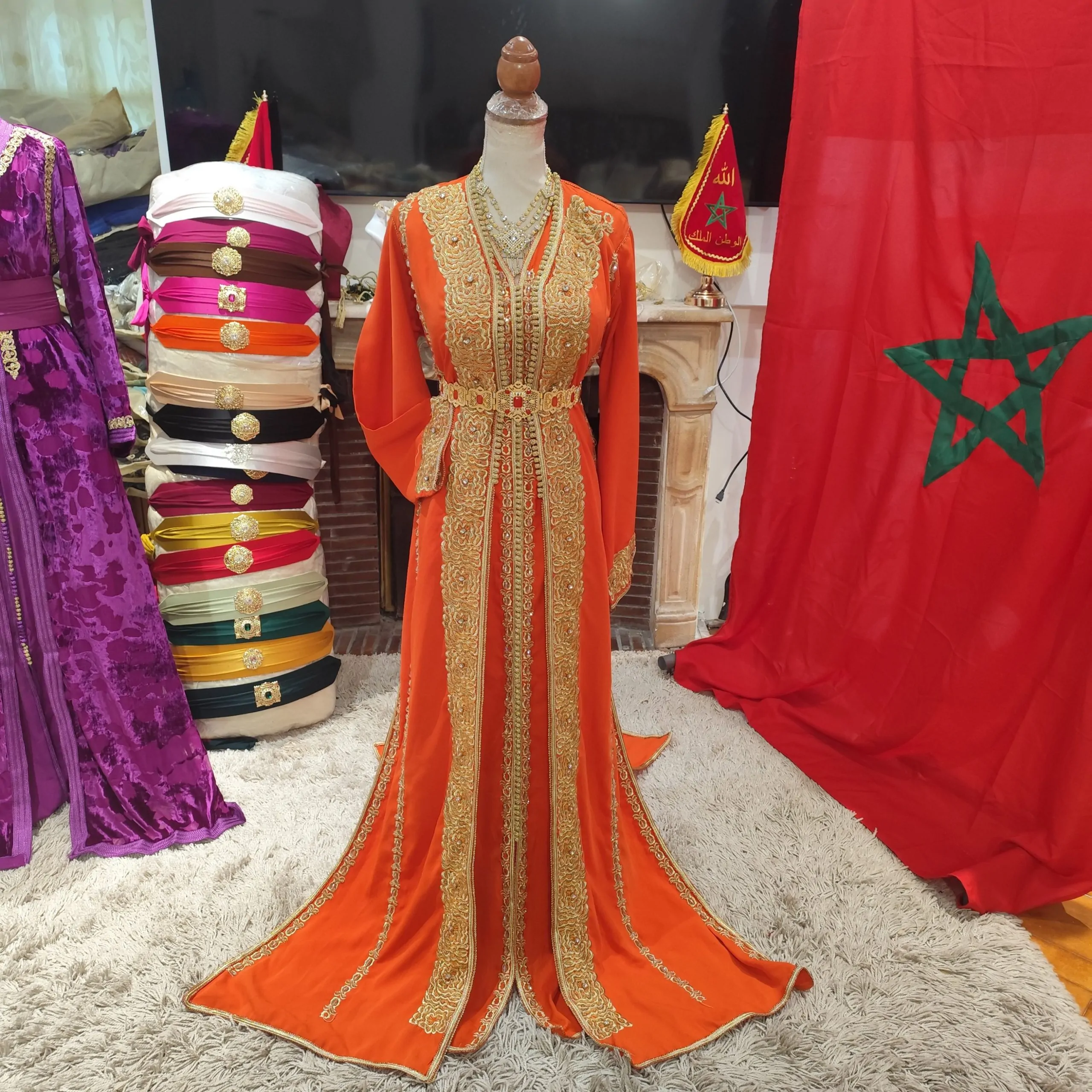 Caftan Marocain Traditionnel d’Occasion – Aisselle à Aisselle 60 cm – Fait Main – Image 10