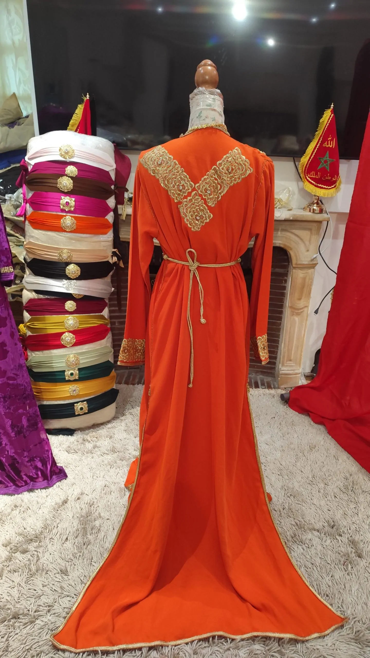 Caftan Marocain Traditionnel d’Occasion – Aisselle à Aisselle 60 cm – Fait Main – Image 7
