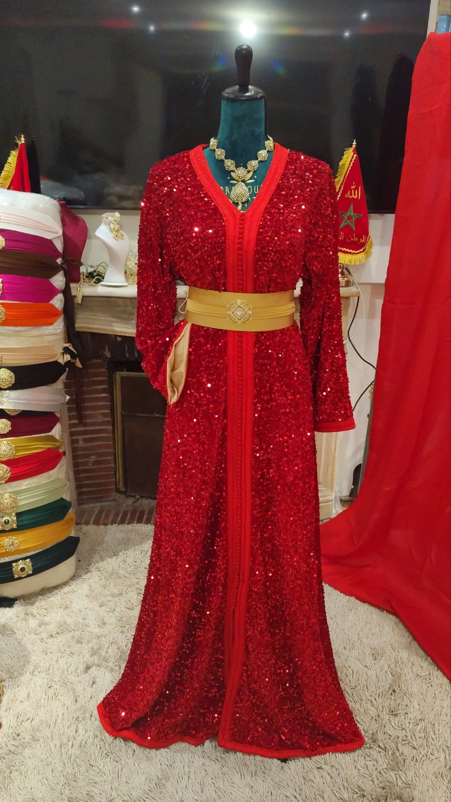 Caftan Marocain Traditionnel Fait Main – Aisselle à Aisselle 60 cm – Modèle Artisanal – Image 5