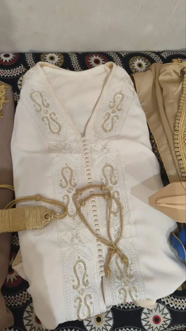 lot 3 Caftan marocain neuf