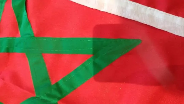 Marokkanische Flagge aus Premiumstoff – 1m x 1,5m — photo 6