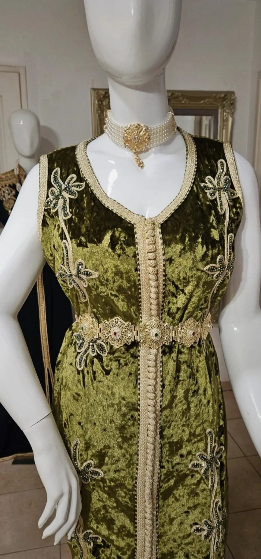 Caftan marocain une pièce d'occasion coupe sirène – Image 5
