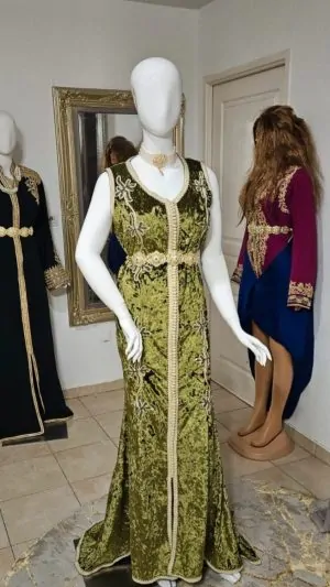 Caftan marocain une pièce d'occasion coupe sirène