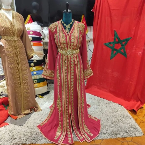 Nieuwe gevoerde Marokkaanse kaftan