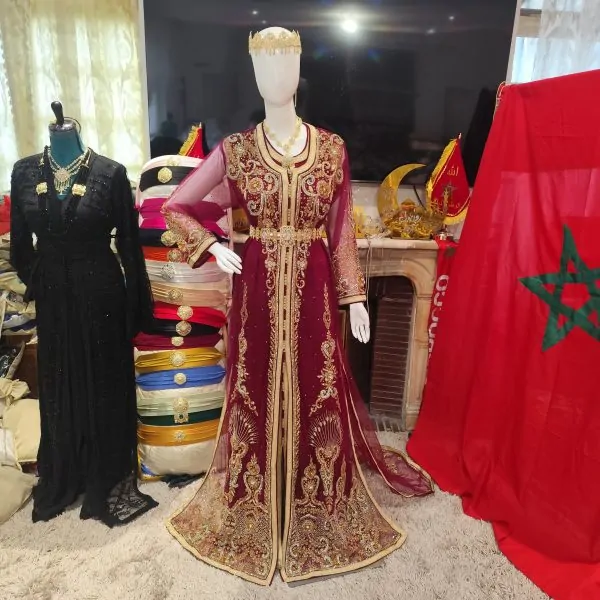 New Moroccan caftan with train — photo 9