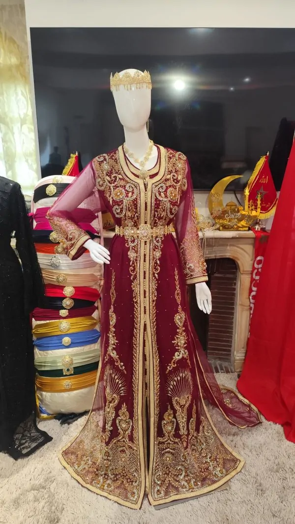 New Moroccan caftan with train — photo 11