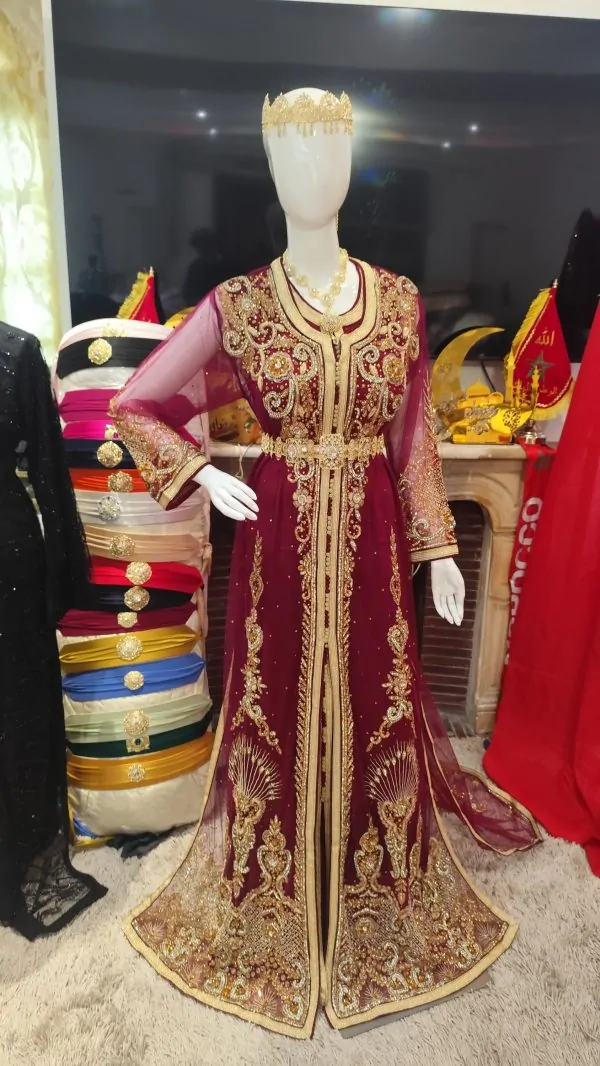 New Moroccan caftan with train — photo 14