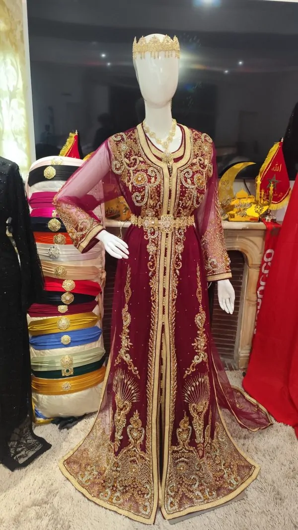 New Moroccan caftan with train — photo 16