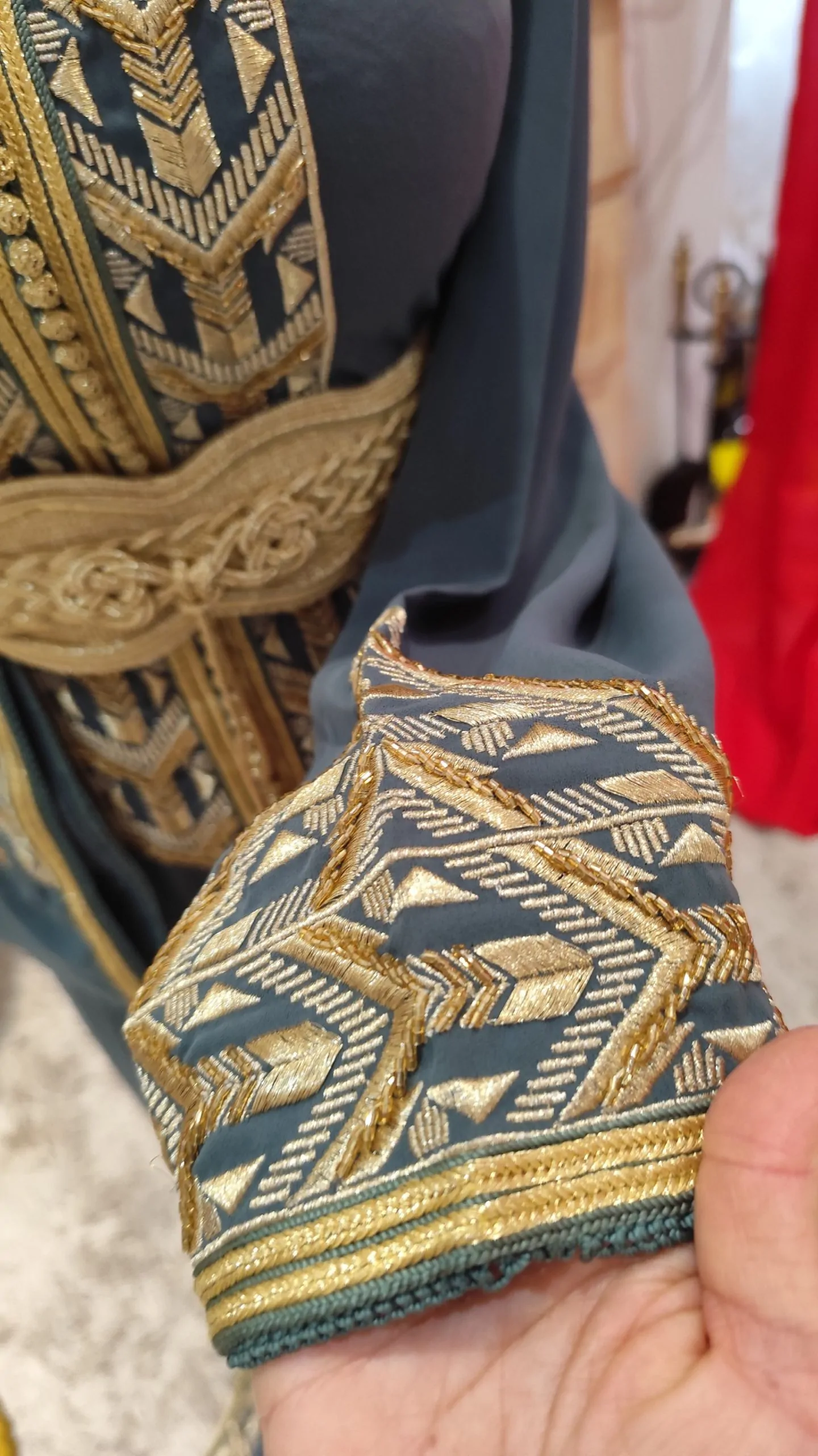caftan marocain porté une fois – Image 8