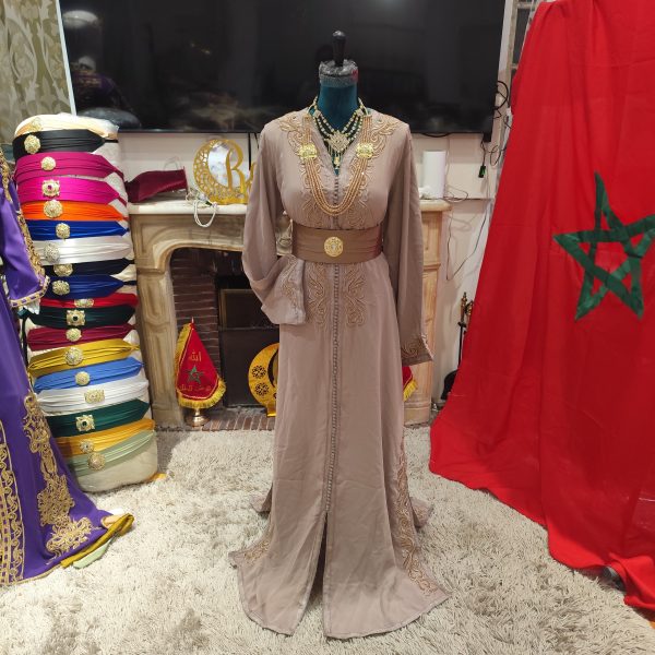 caftan marocain porté une fois