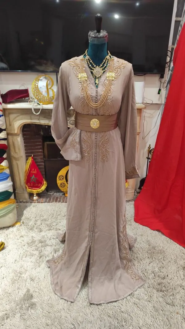 caftan marocain porté une fois — photo 13
