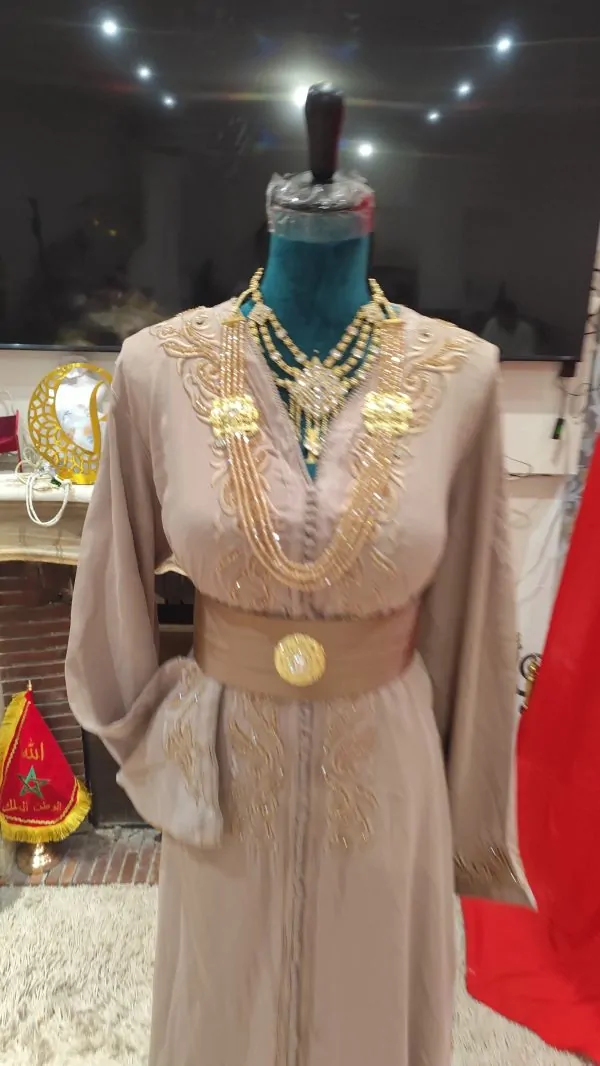 caftan marocain porté une fois — photo 12